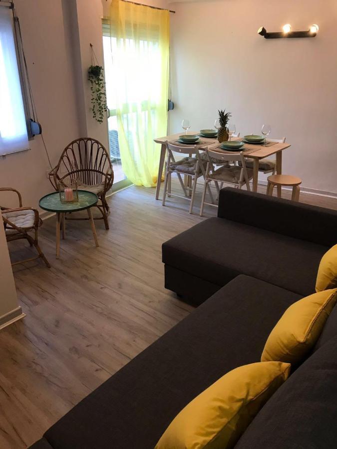 Cactus 2 Bedroom Apartment On Calle San Miguel Minutes From The Beach By Namaste Elite Torremolinos Exteriör bild